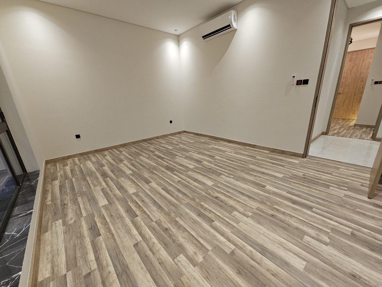 property 295 image 20