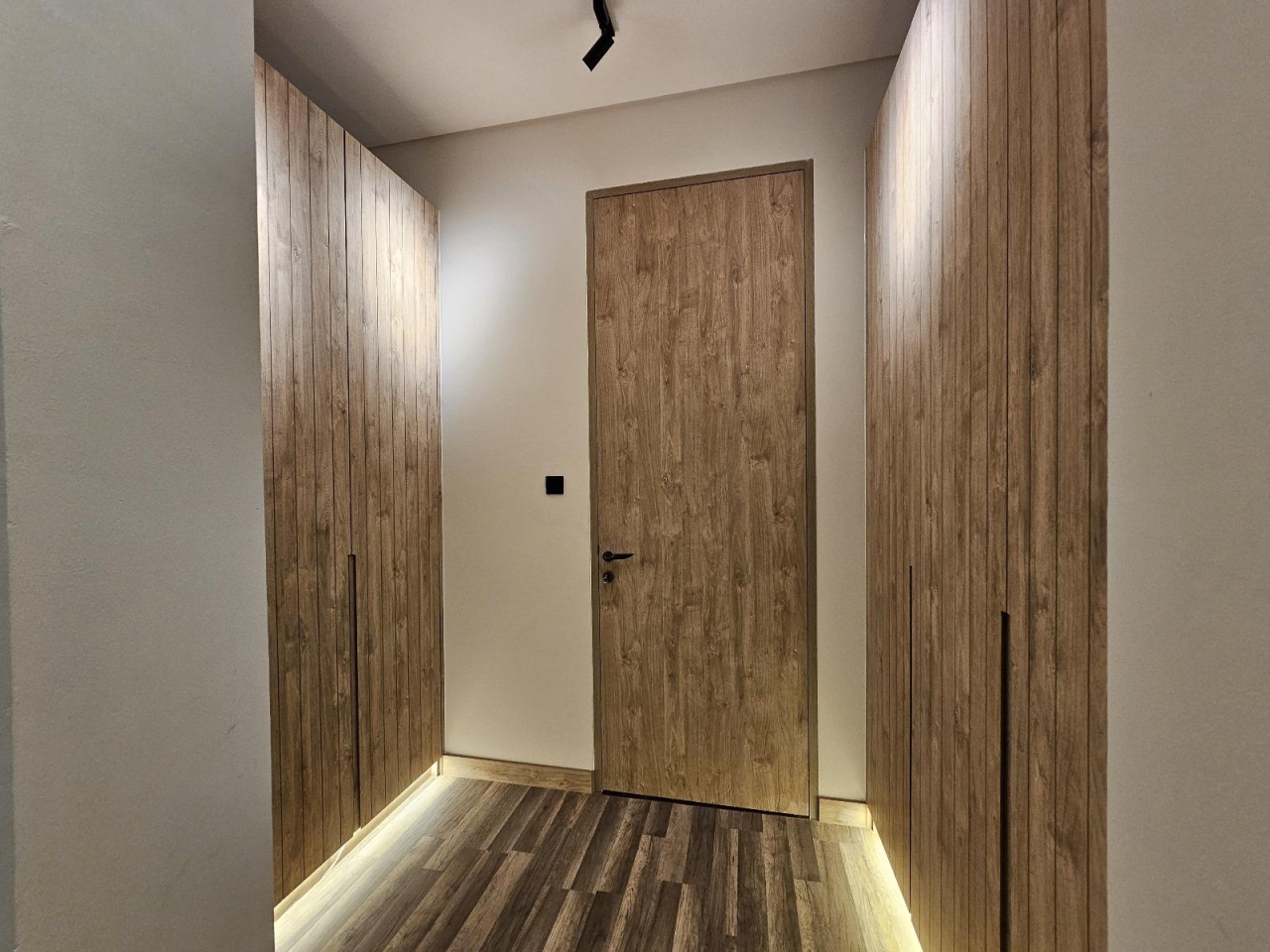 property 295 image 14