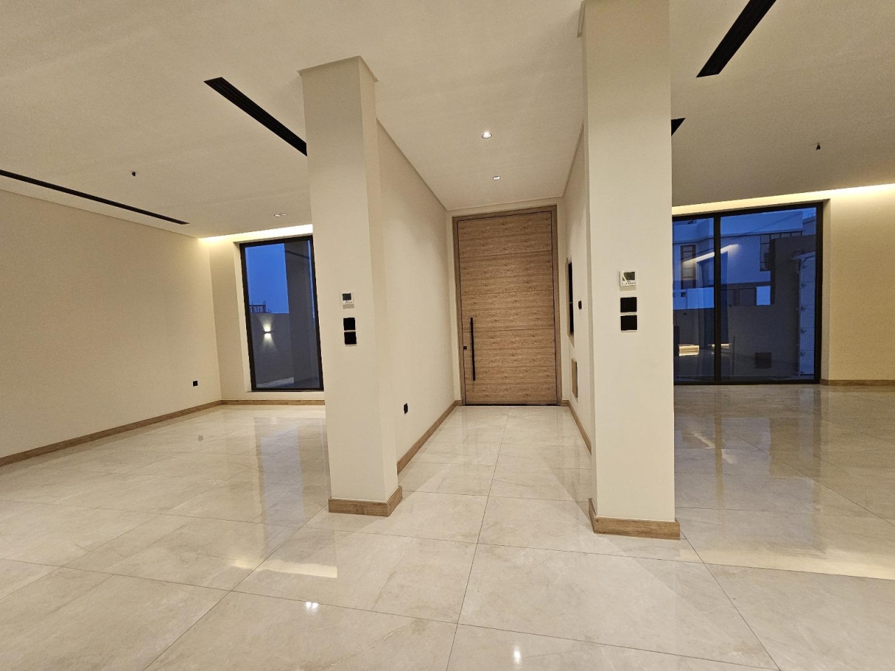 property 295 image 28