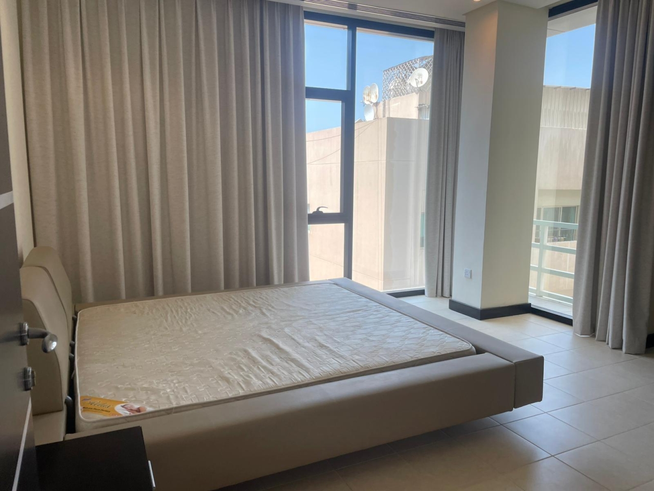 property 296 image 7