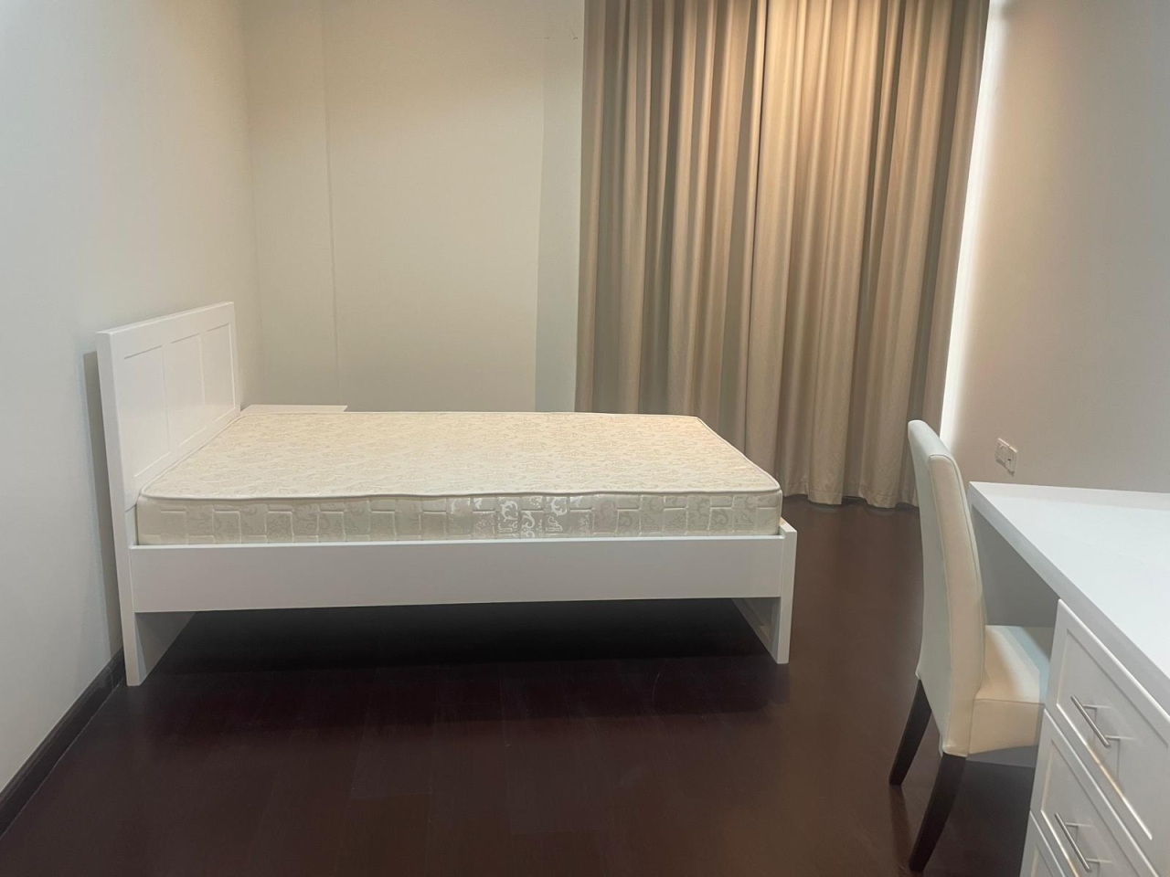 property 302 image 1