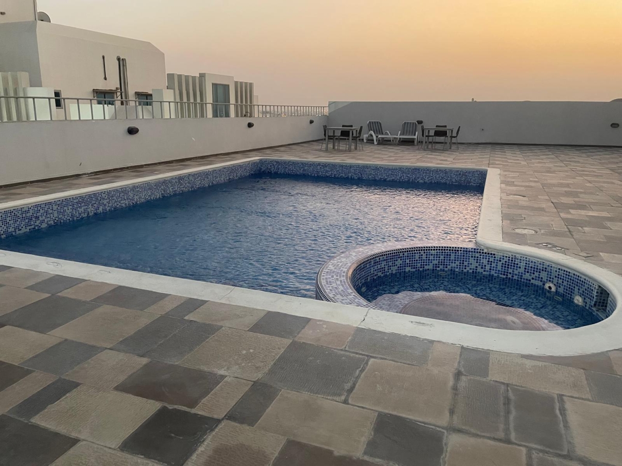 property 305 image 13