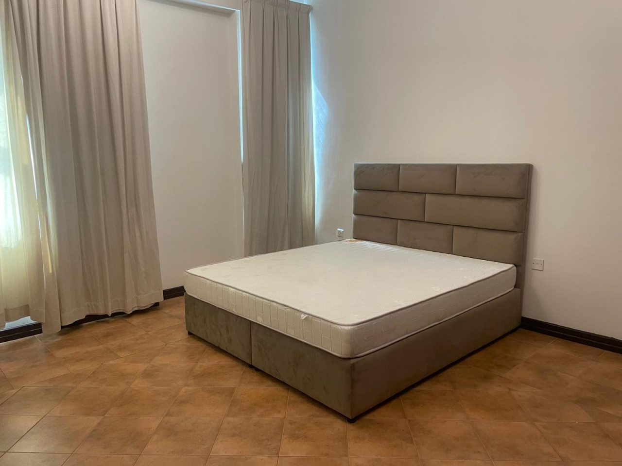 property 309 image 6