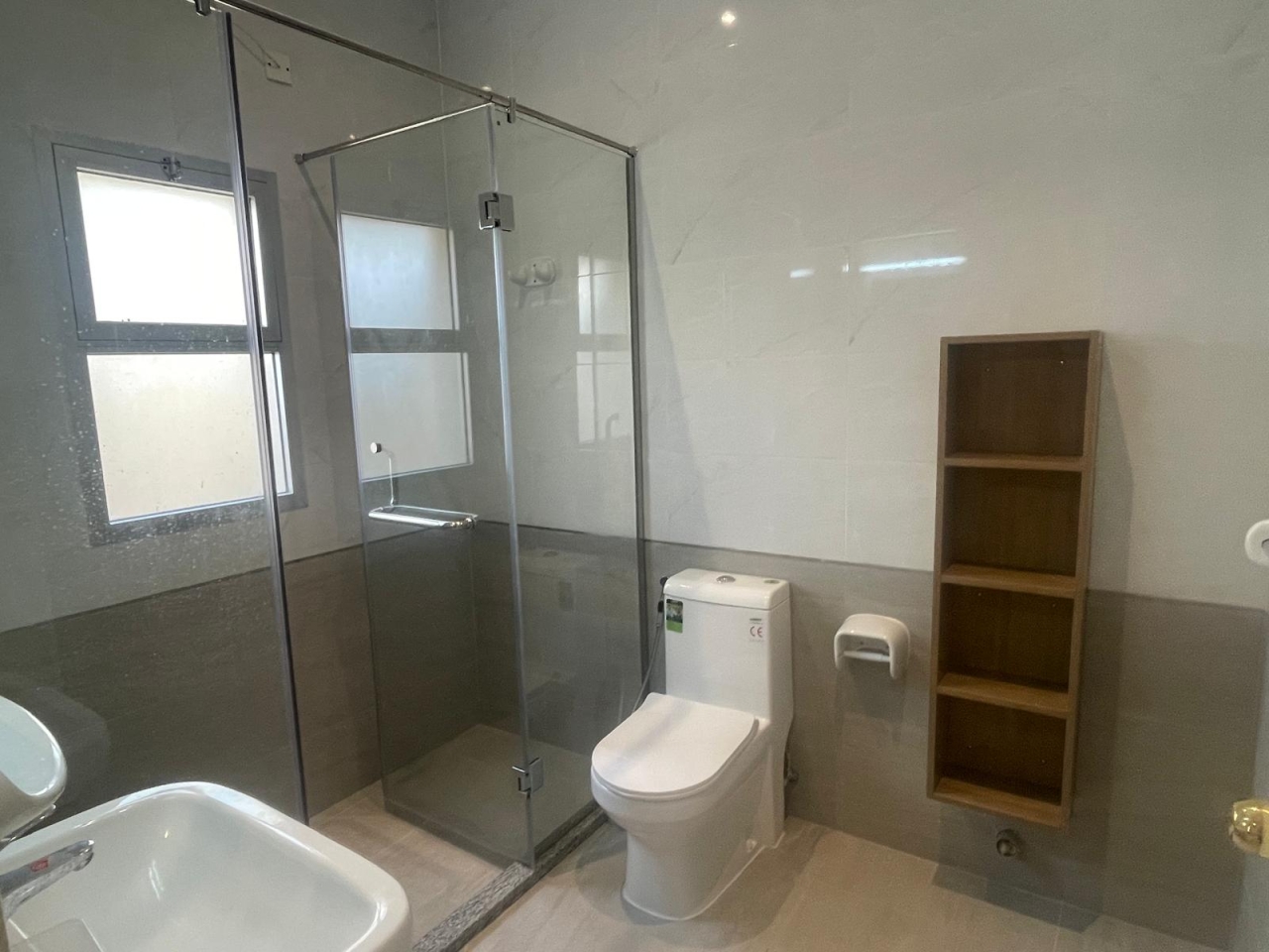 property 323 image 9