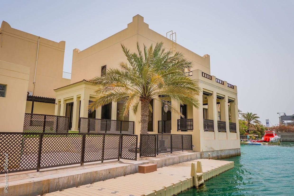 property 325 image 0