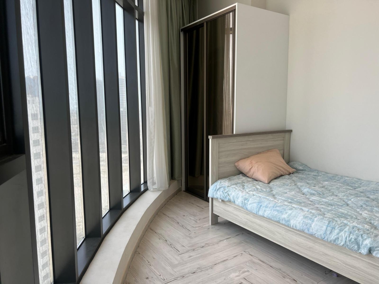 property 328 image 4