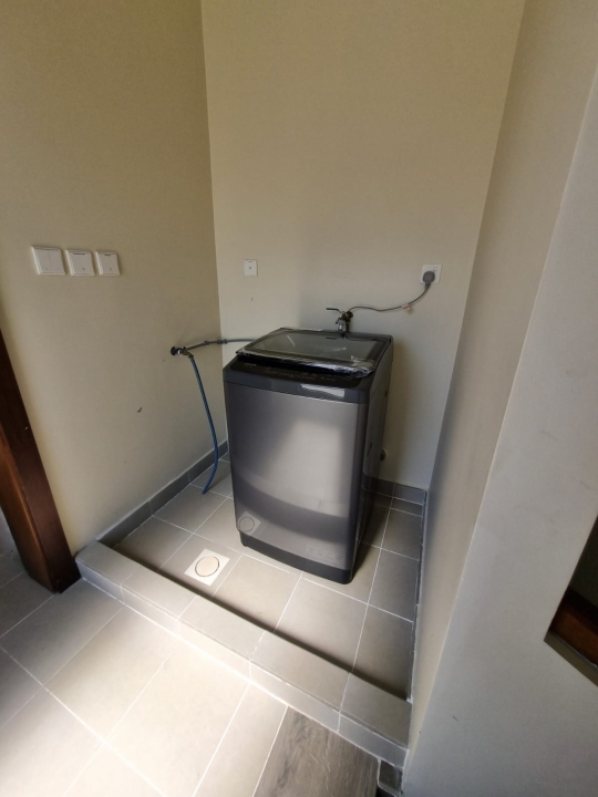 property 339 image 5