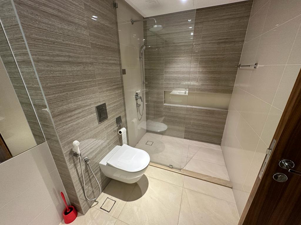 property 350 image 3