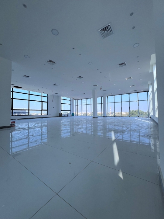 property 354 image 4