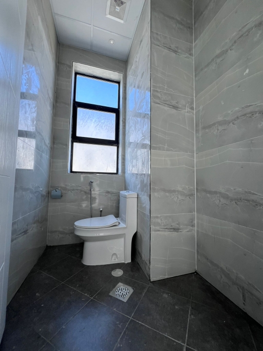 property 354 image 0