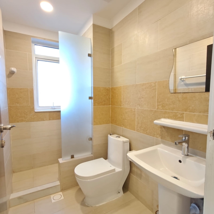 property 364 image 2