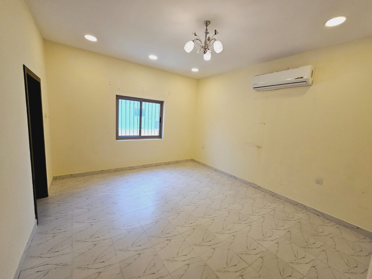 property 371 image 7