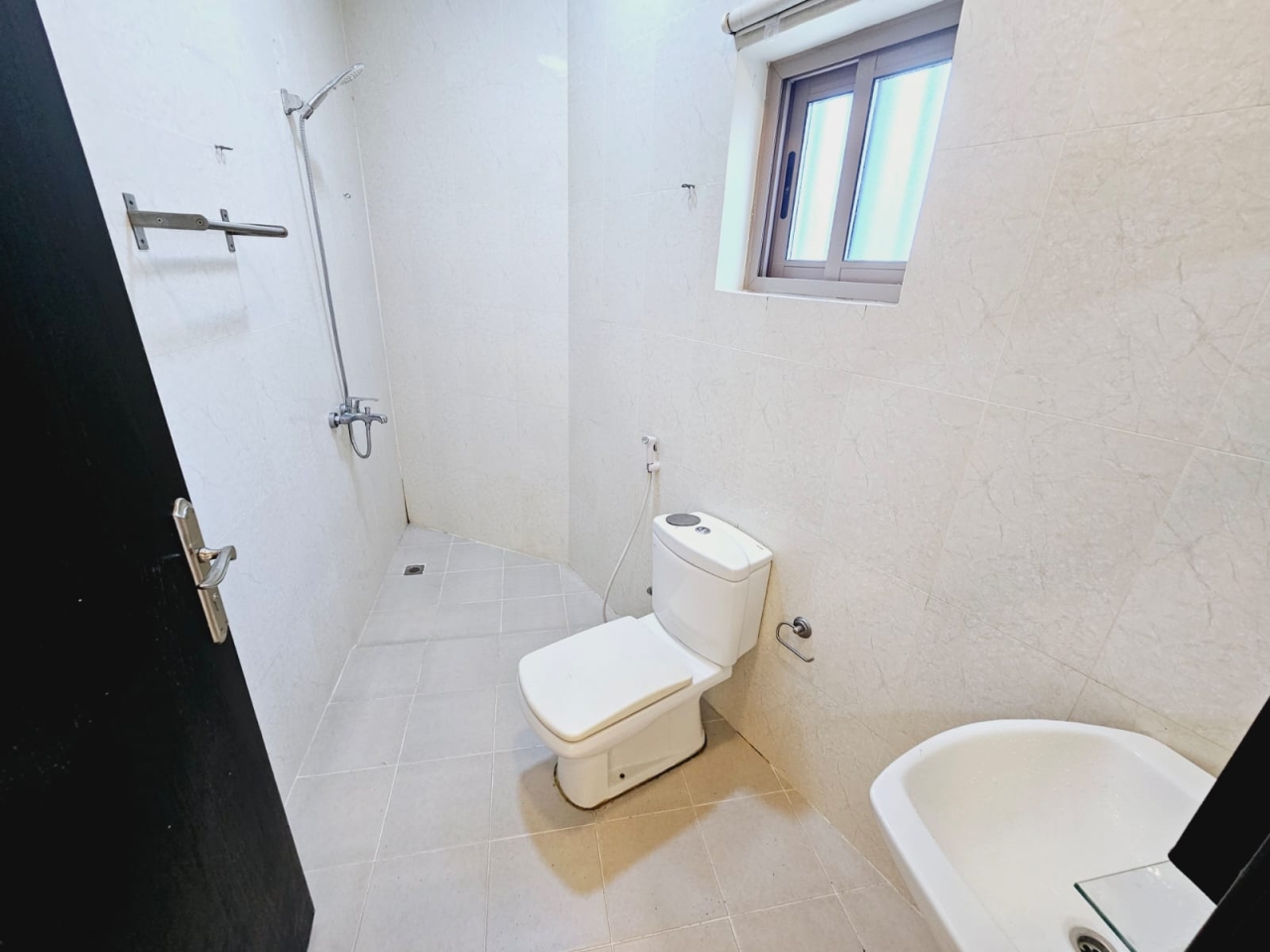 property 371 image 4