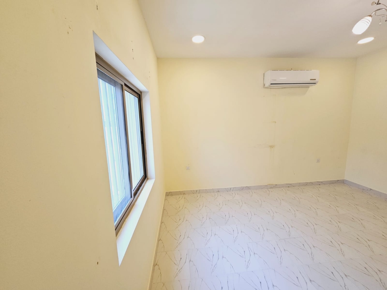 property 371 image 1