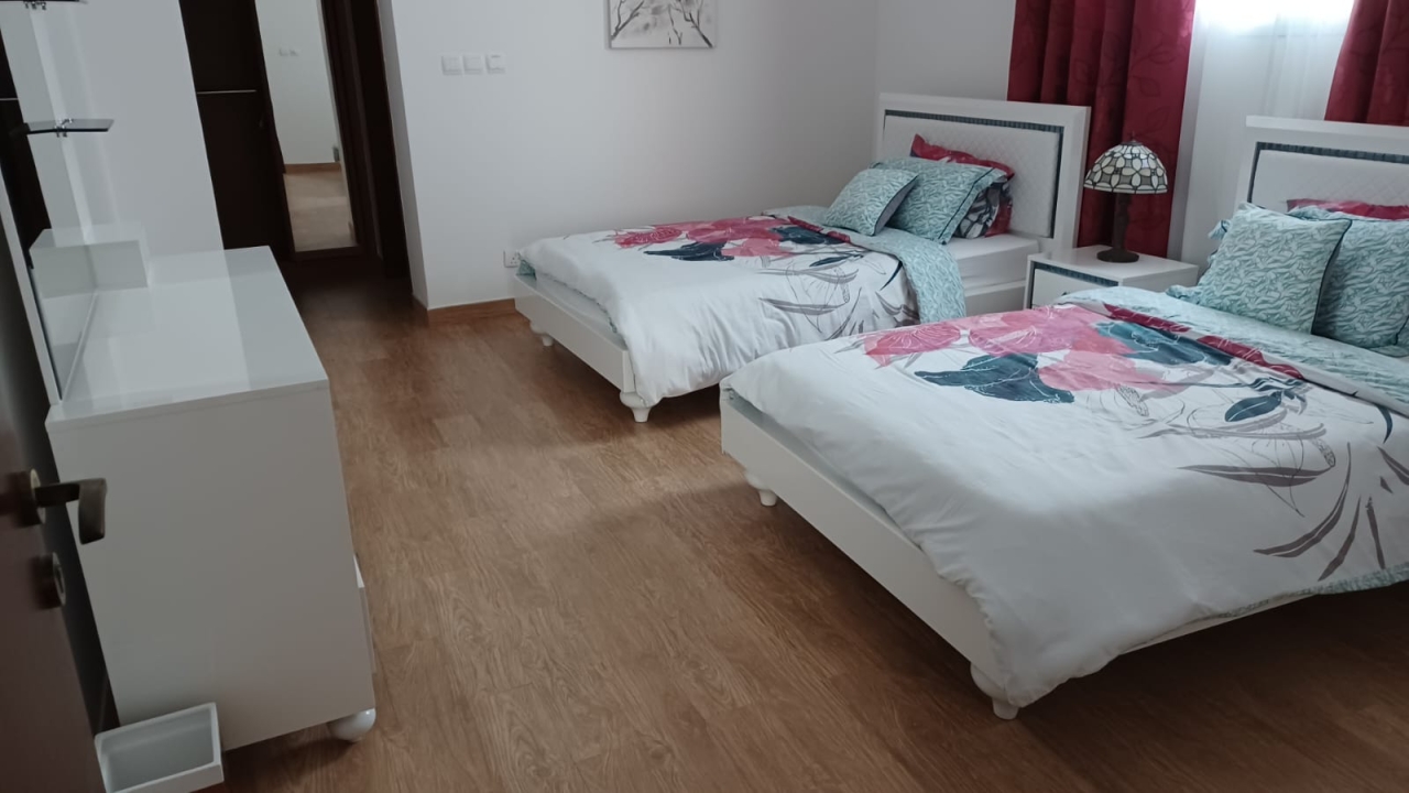 property 376 image 11