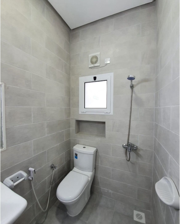 property 378 image 3