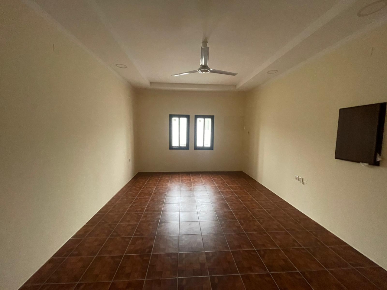 property 383 image 6