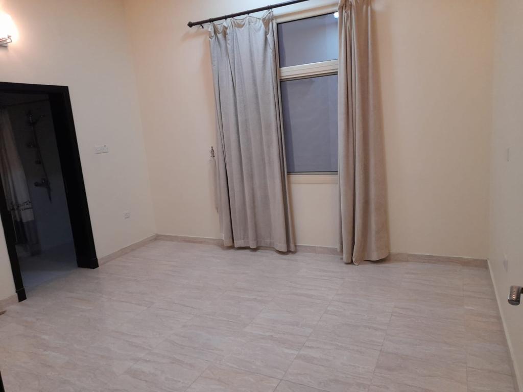 property 386 image 3