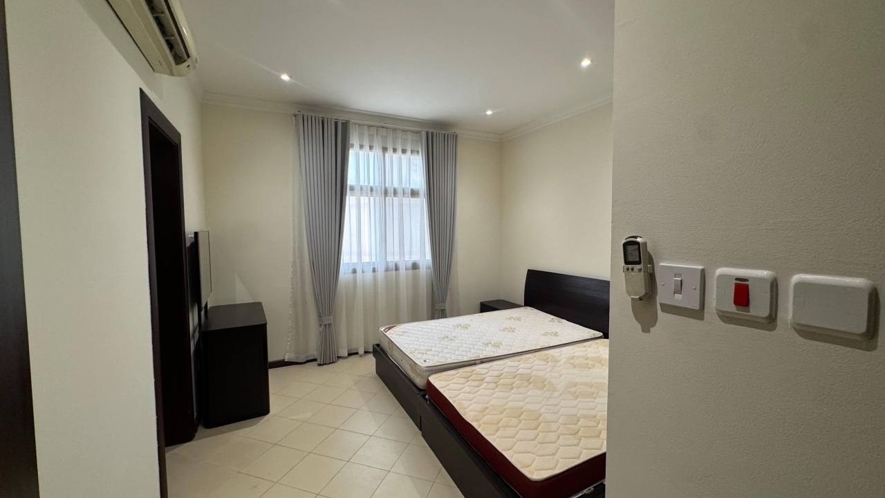 property 387 image 0