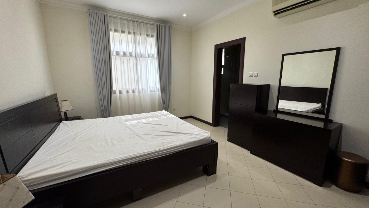 property 387 image 3