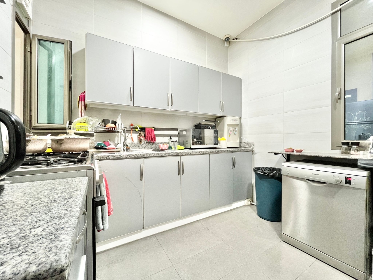 property 390 image 8