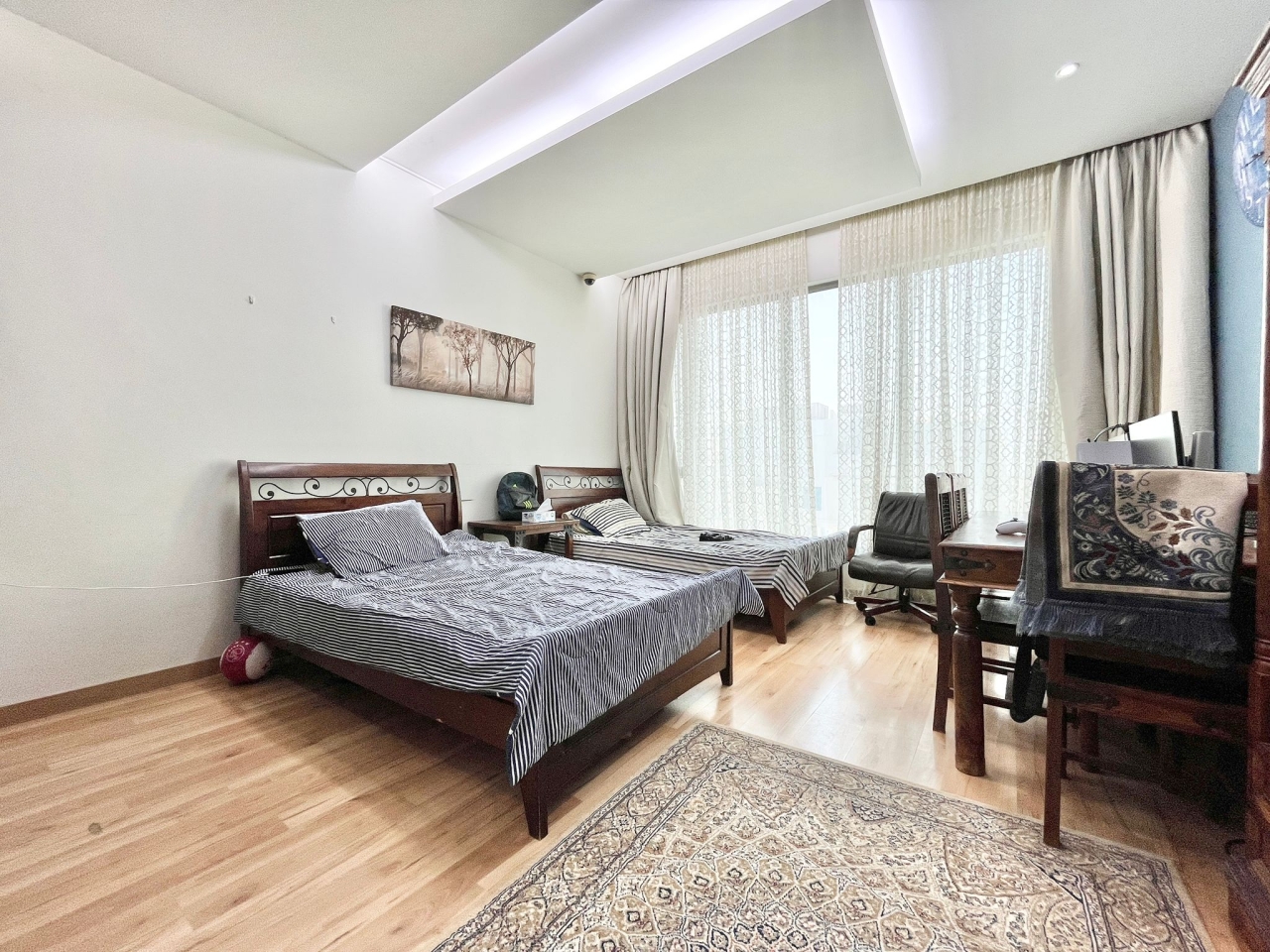 property 390 image 15