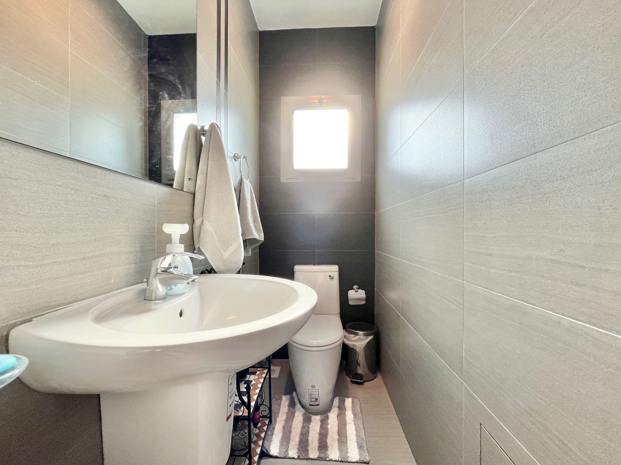 property 390 image 14