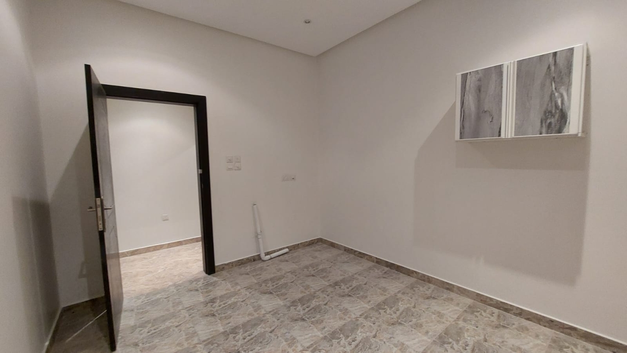 property 396 image 6