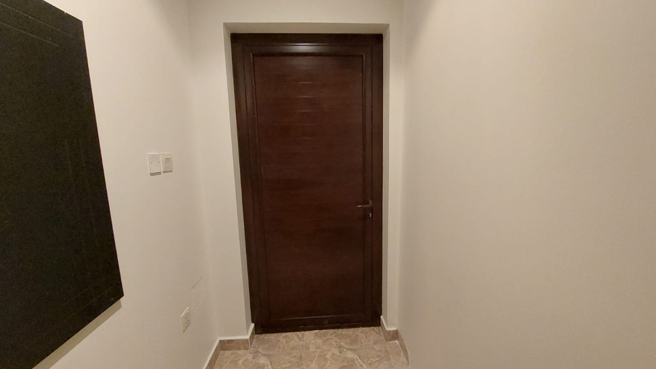 property 396 image 8