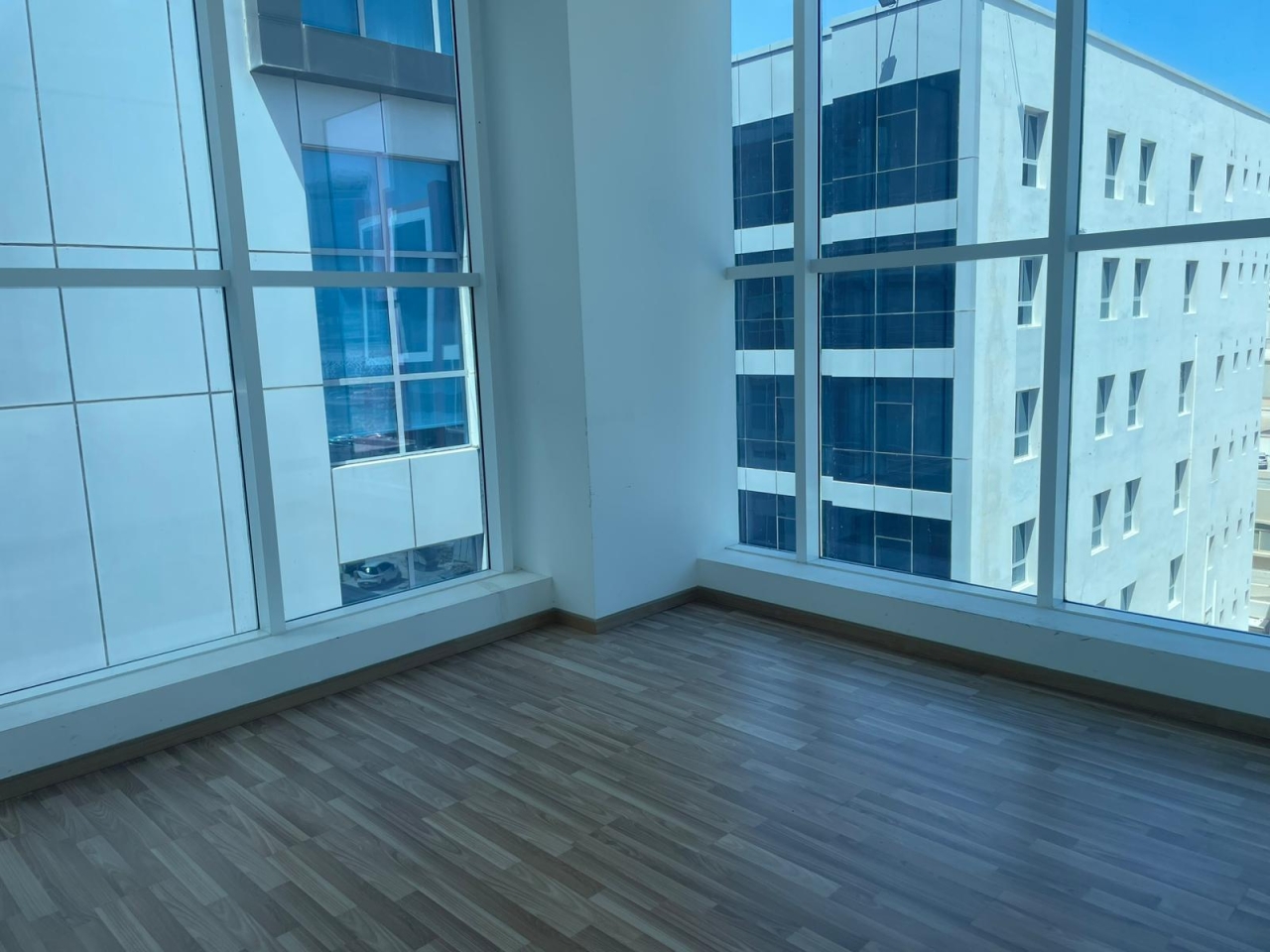 property 398 image 1