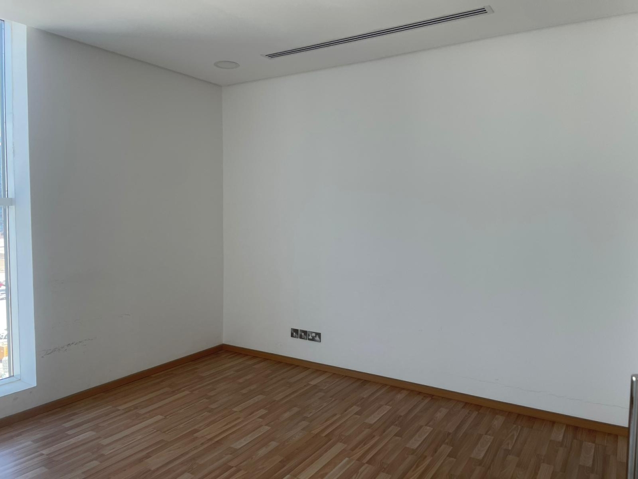 property 398 image 4