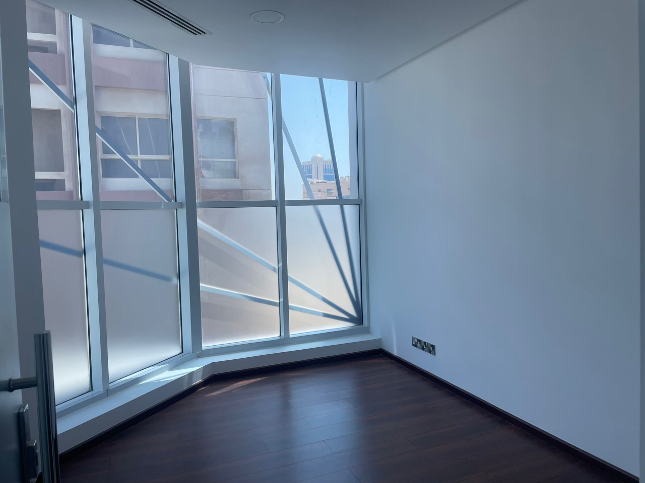 property 399 image 5