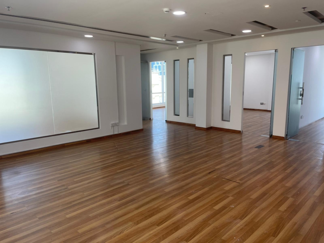 property 400 image 7