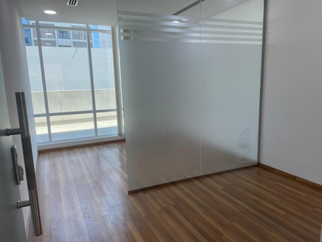 property 400 image 5