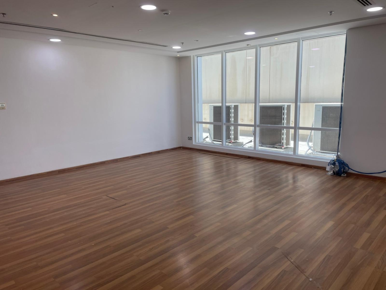 property 400 image 2