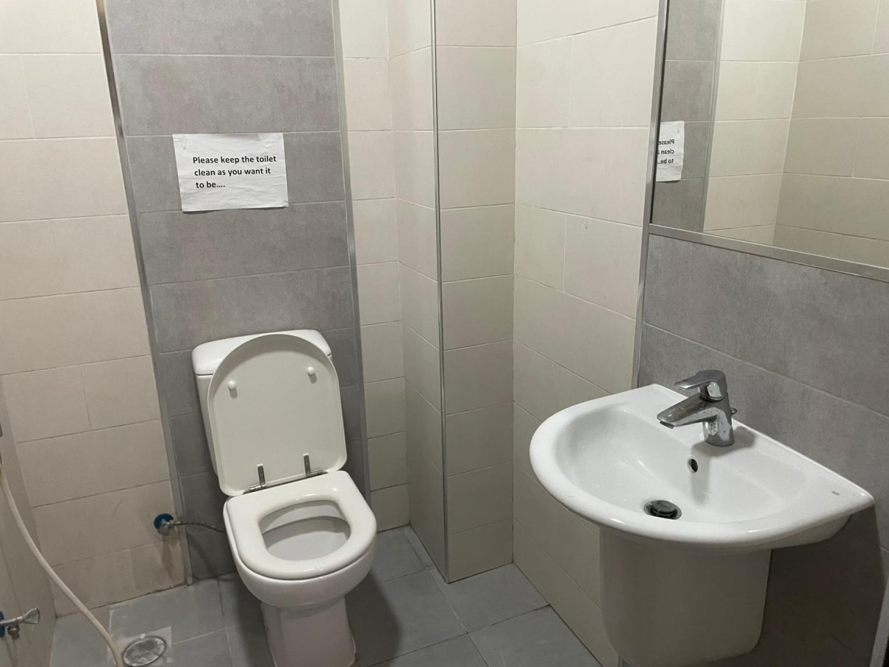 property 400 image 9