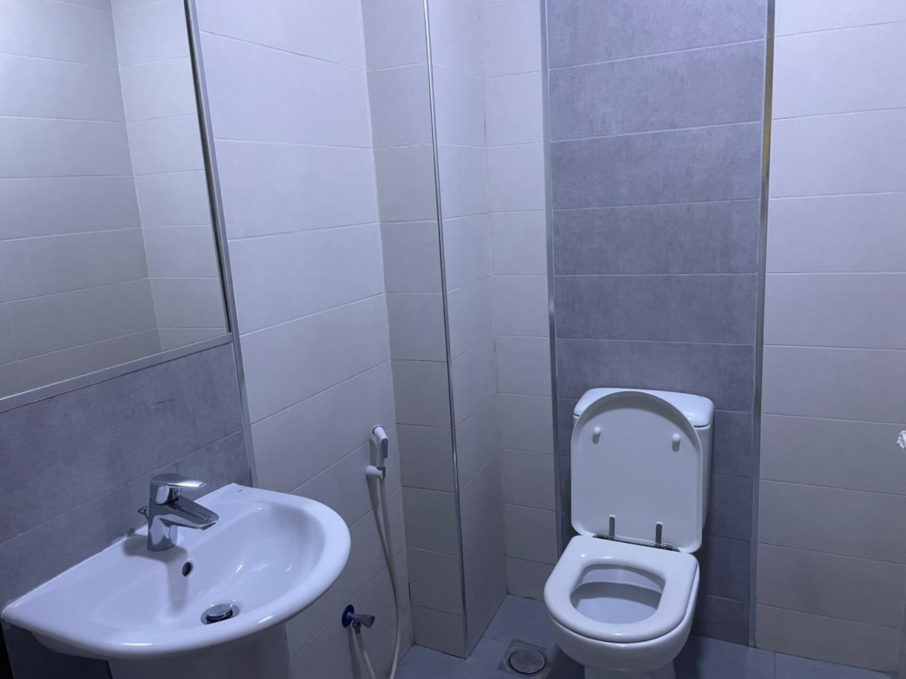 property 400 image 12