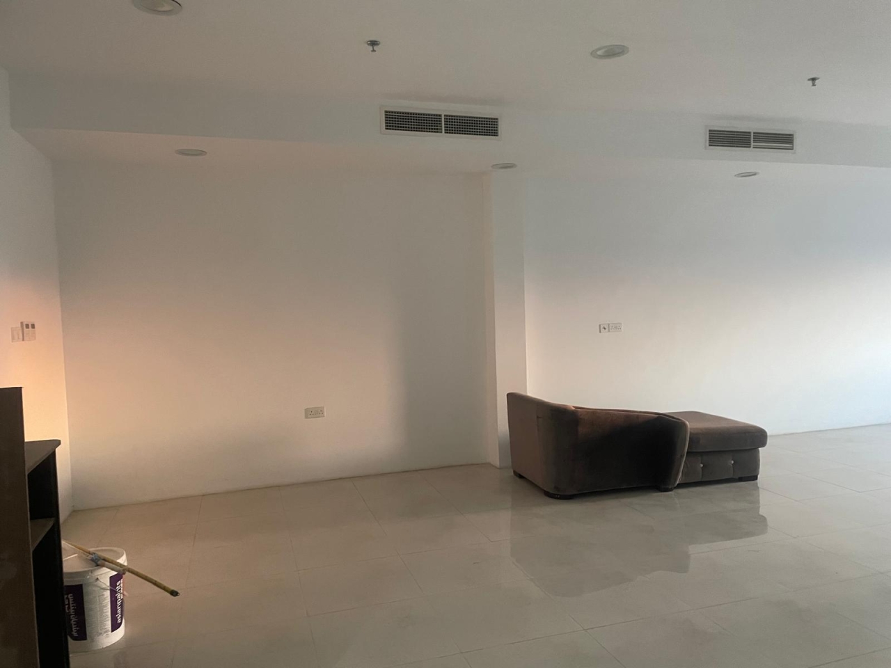 property 409 image 4