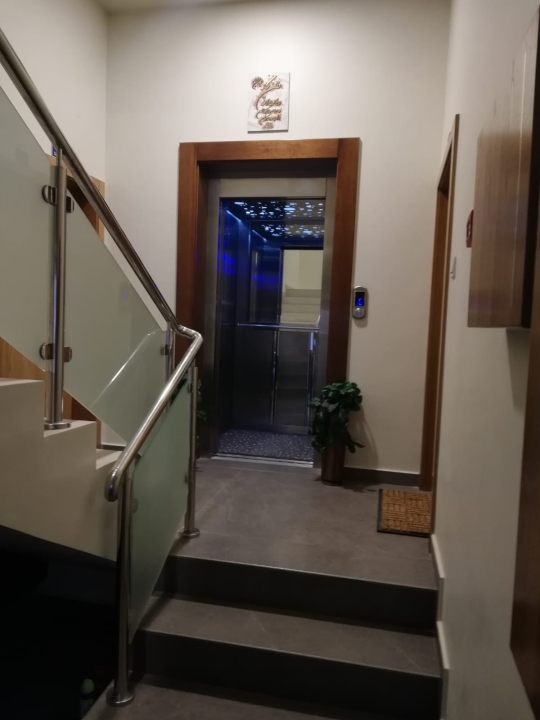 property 417 image 15