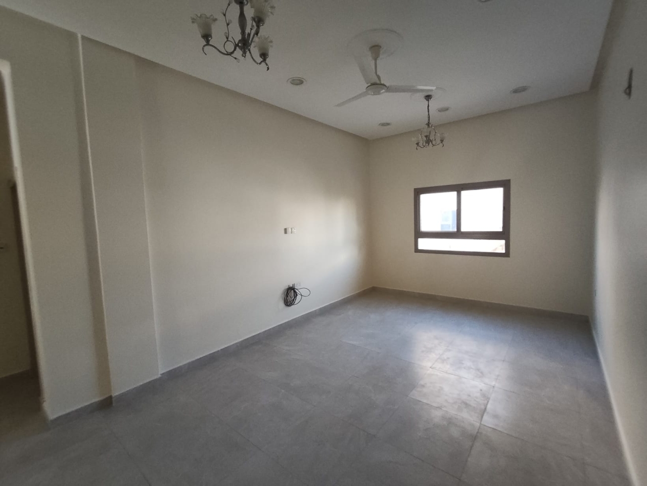 property 425 image 4