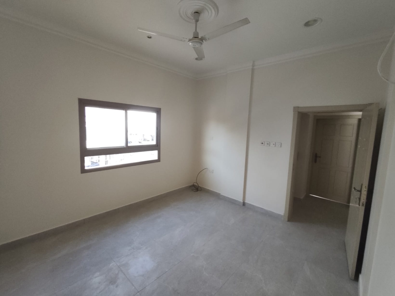 property 425 image 3