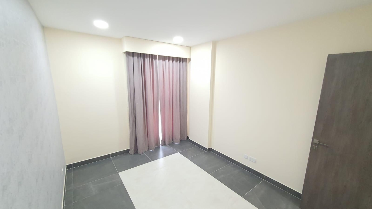 property 439 image 8