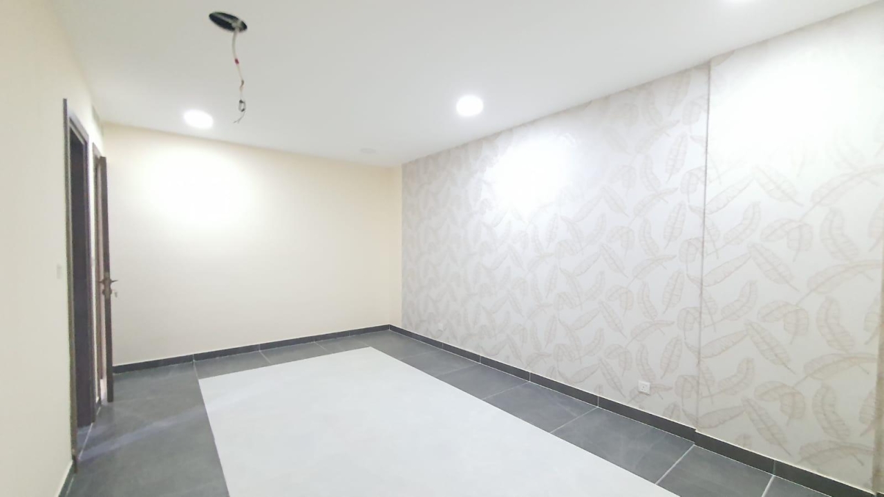 property 439 image 9