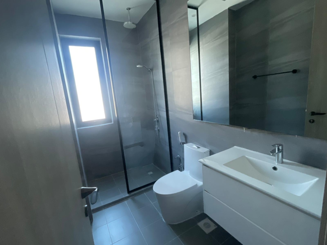 property 444 image 7