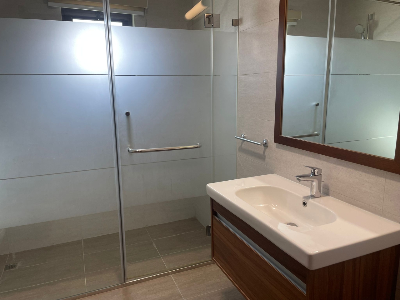 property 468 image 12