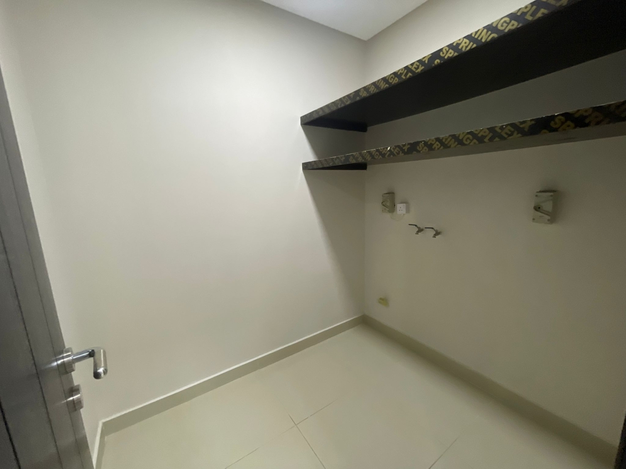 property 471 image 9