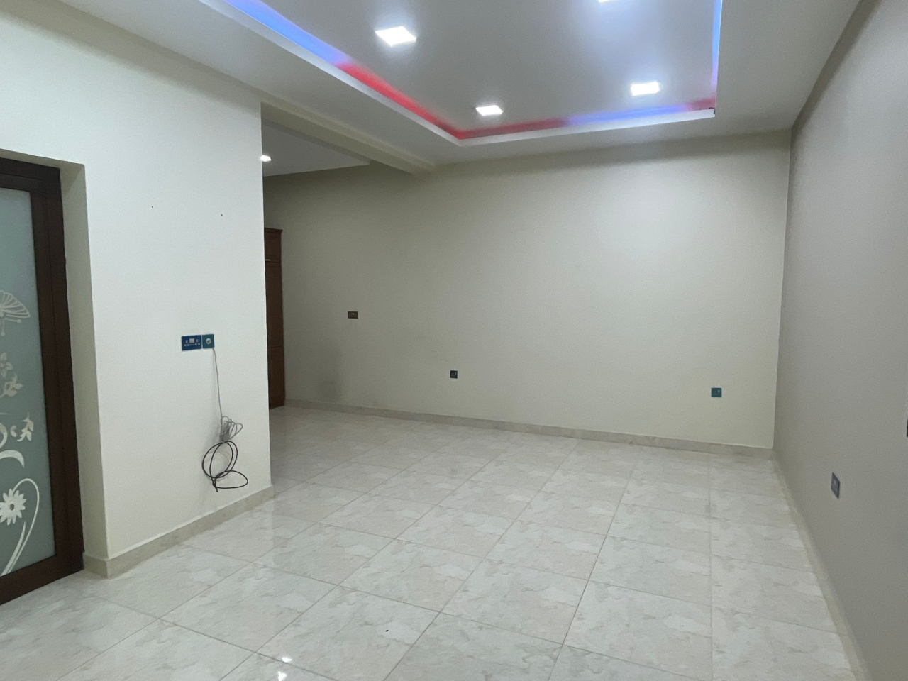 property 472 image 3