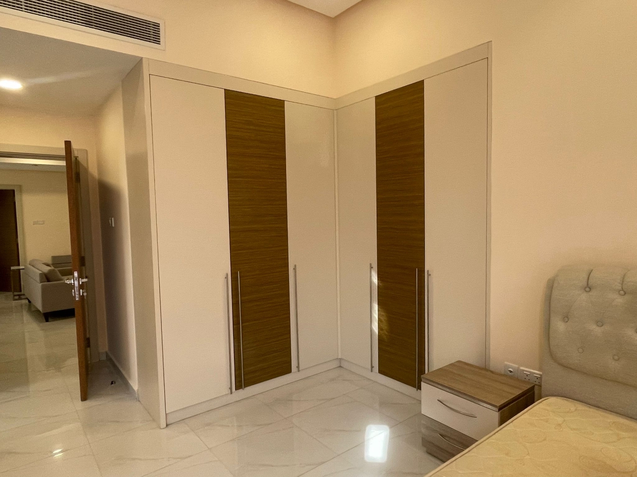 property 476 image 4