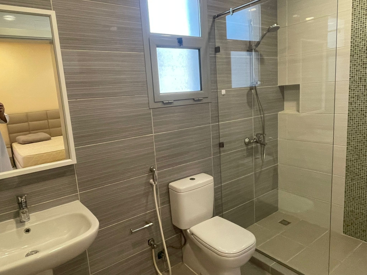 property 476 image 6