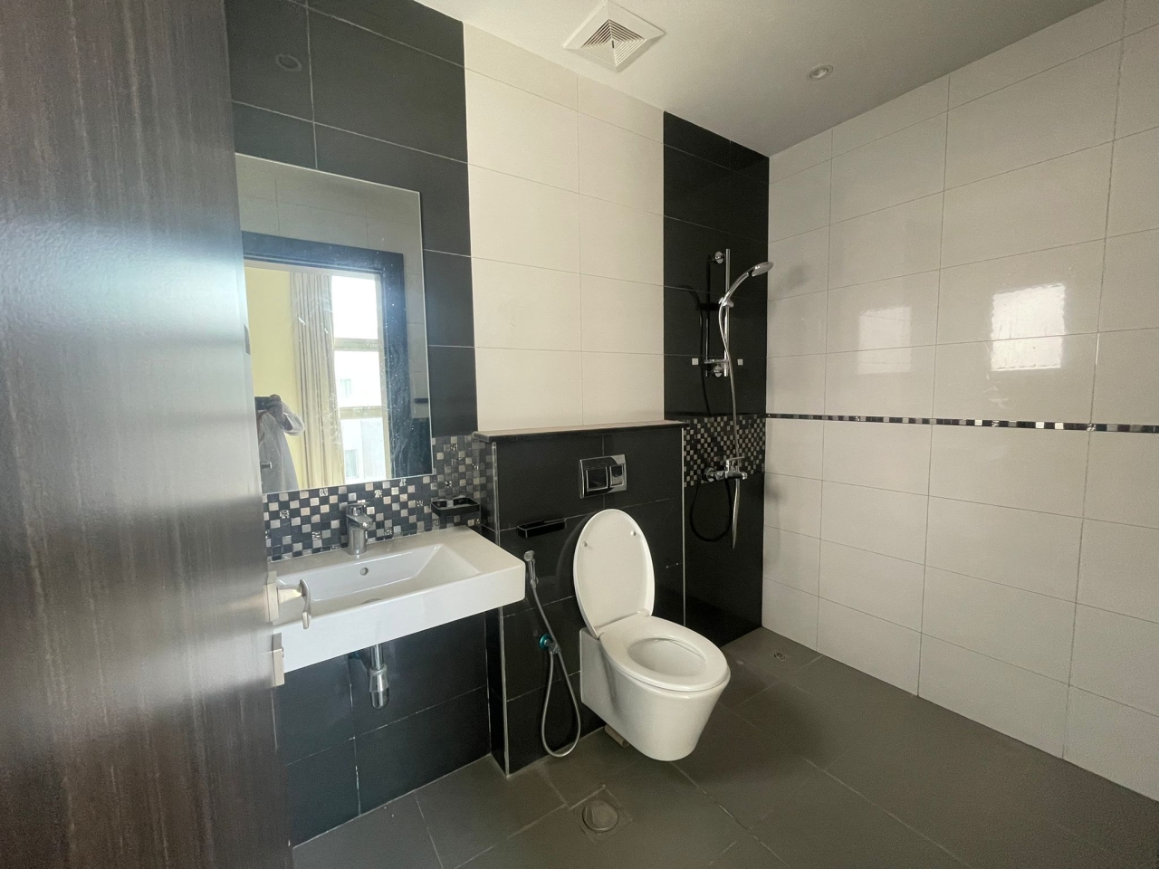 property 476 image 10